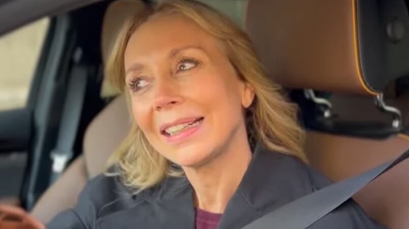 Karen Doggenweiler reacciona a posible llegada de Julio César Rodríguez a matinal de Mega: “Sería bien entretenido”.
