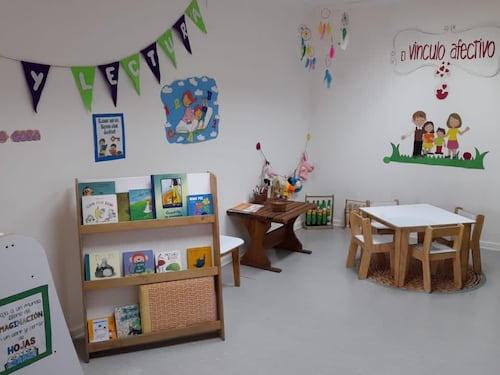 Impulsan programa en jardines infantiles para fortalecer el vínculo entre familias y educación temprana