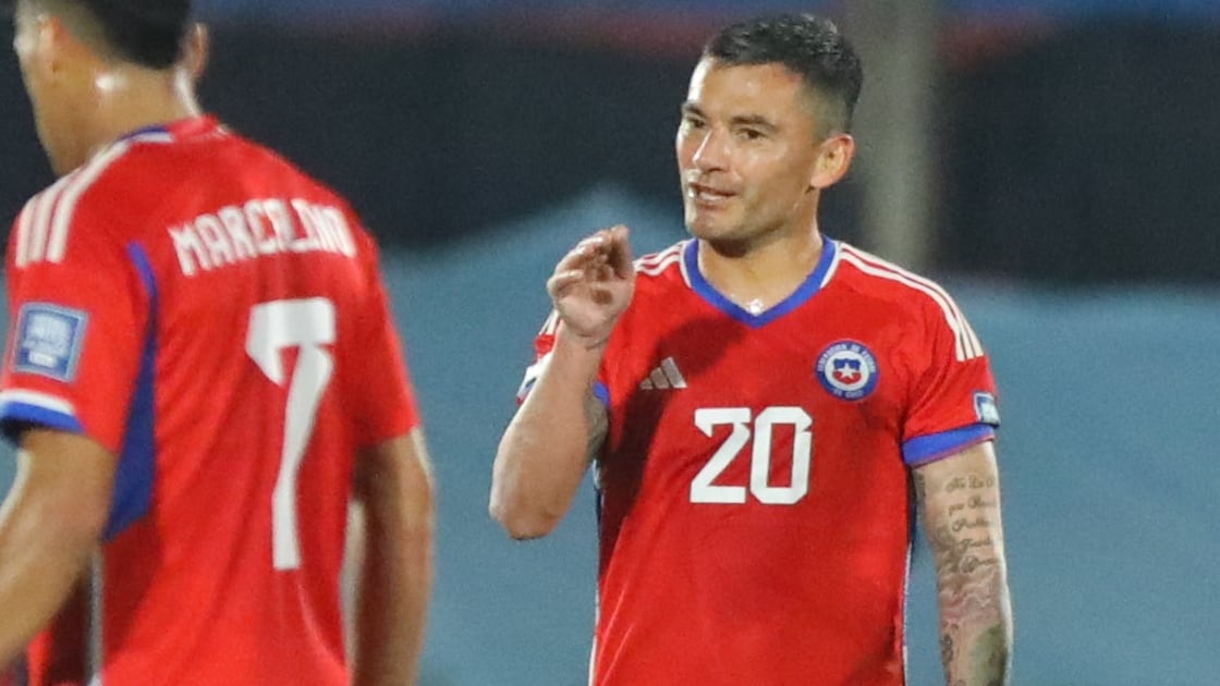 El mediocampista de la U se convirtió este martes en la última baja de la selección debido a una lesión en el tendón de Aquiles.