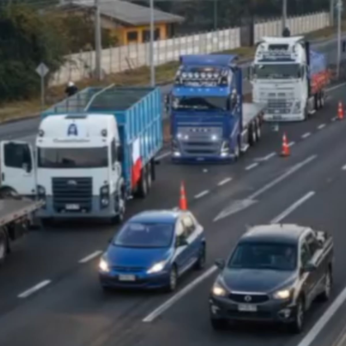 Camioneros rechazan aumentos de precios de combustibles y advierten al gobierno Camioneros rechazan aumentos de precios de combustibles y advierten al gobierno