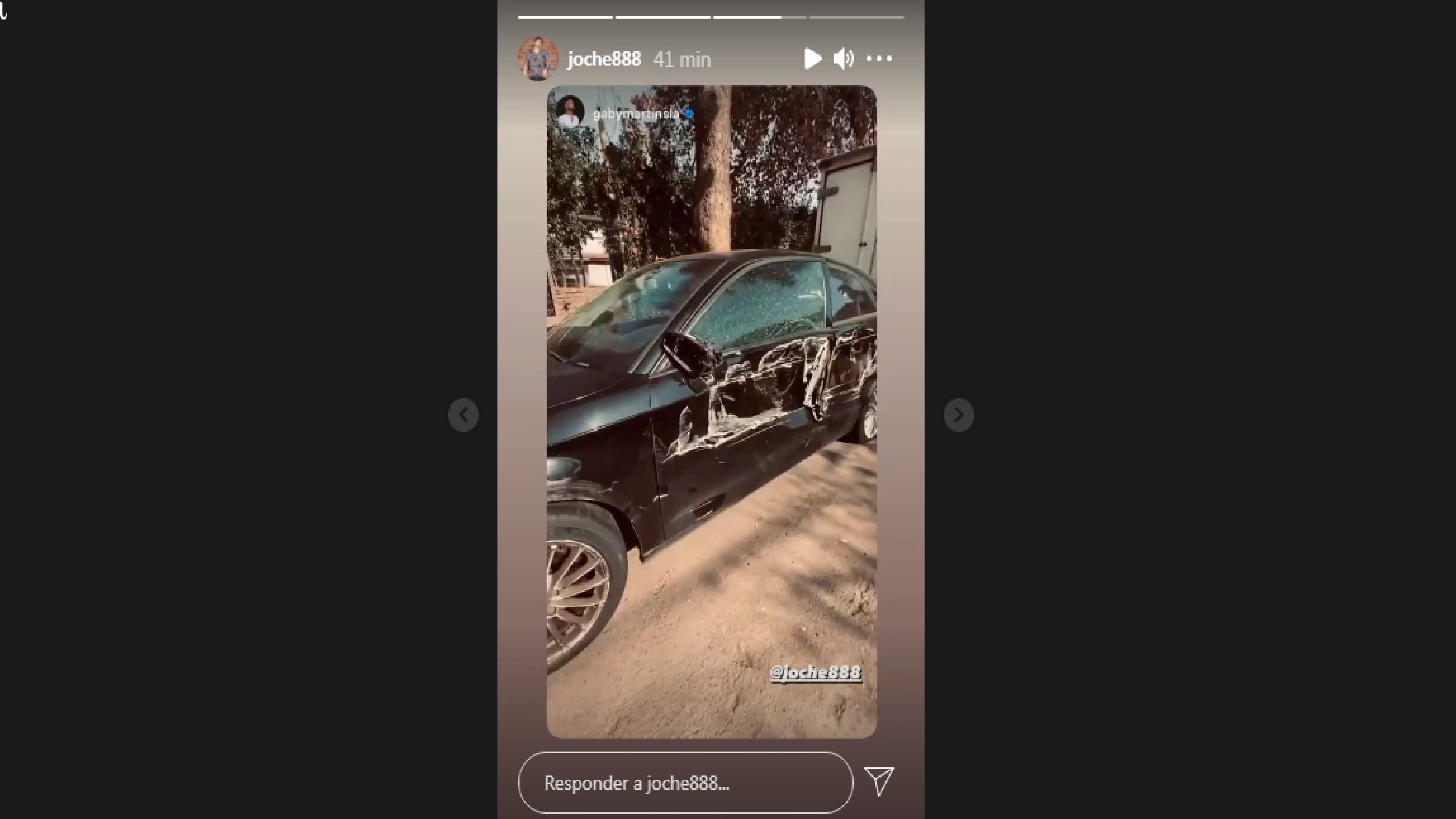 Así quedó el auto tras encerrona a Joche.