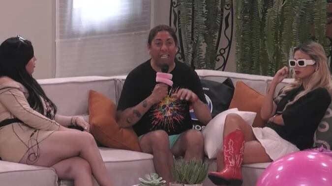 Botota Fox logró que Camila y Guarén eligieran a "los más" del encierro. A Shirley y Chama las definieron como las más guapas del encierro, y a Junior Playboy como el más hediondo, entre otras categorías.