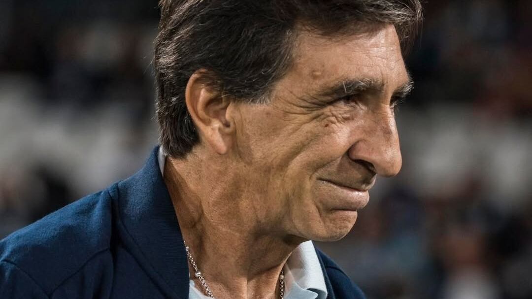 El entrenador de Racing Club valoró el empate conseguido anoche ante Colo Colo.