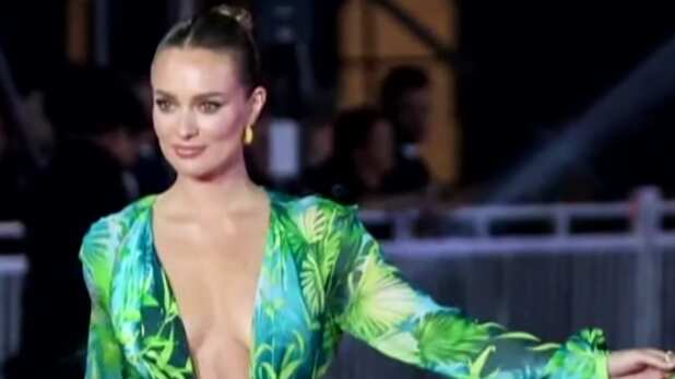 ¡Al estilo JLo! Revelan el costo del vestido que llevó Kika Silva a la Gala de Viña.