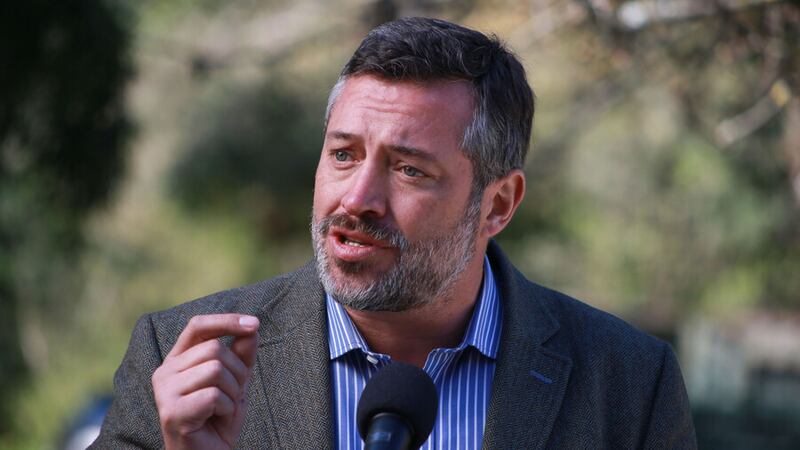 Alcalde Sebastián Sichel sufre millonario robo en su casa de Chicureo