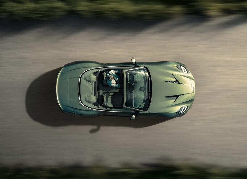 Aston Martin Vanquish Volante