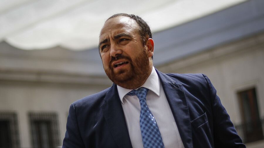 División en la DC: Mesa directiva continuará querella contra Fuad Chahín pese a que timonel del partido había desistido