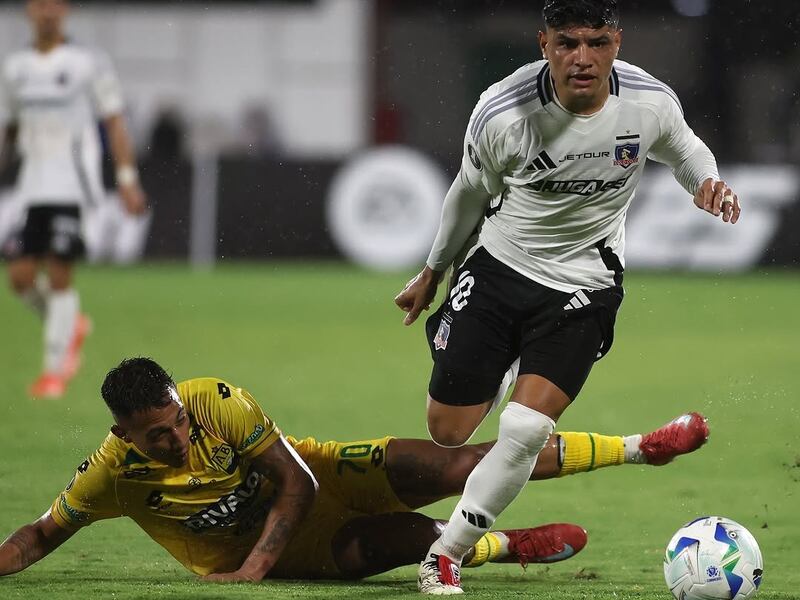Pese a obtener un empate anoche en su visita a Colombia, Colo Colo recibió variadas críticas de los medios deportivos nacionales por el bajo rendimiento de varios de sus jugadores frente a Atlético Bucaramanga.