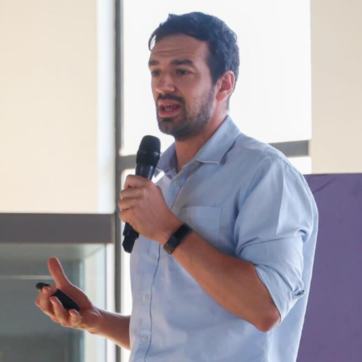 Tomás Vodanovic denuncia graves irregularidades en la gestión de Cathy Barriga Tomás Vodanovic denuncia graves irregularidades en la gestión de Cathy Barriga