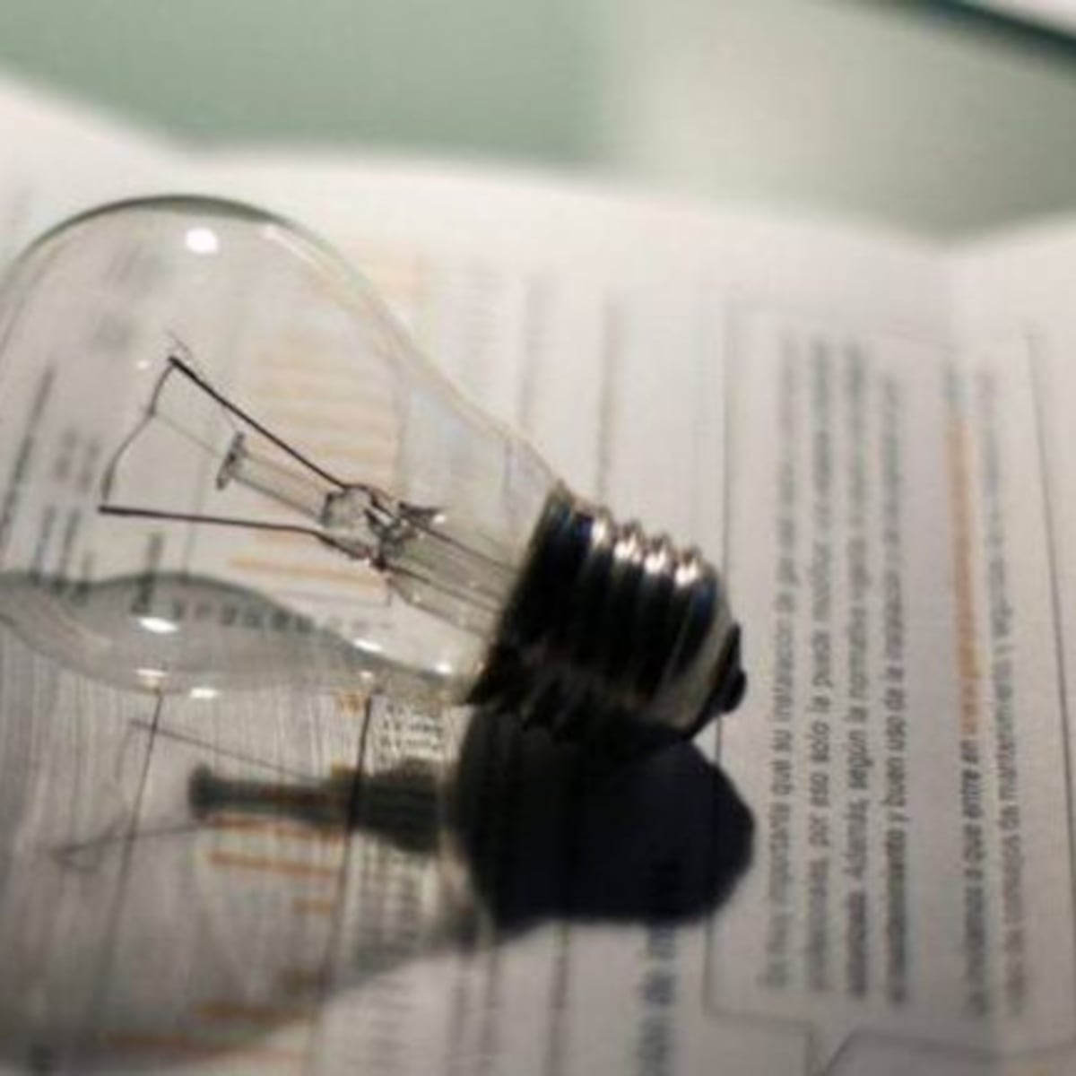 Aumento del 23% en cuentas de luz a partir de octubre Aumento del 23% en cuentas de luz a partir de octubre