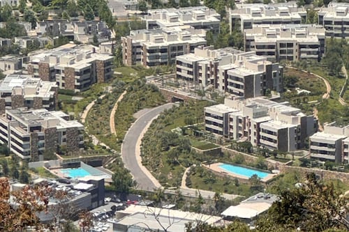 Piscinas en edificios y condominios: las reglas que impone la ley y cómo reducir riesgos este verano