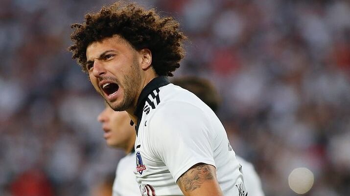 El defensor uruguayo de Colo Colo reconoció sentirse "resignado" por la muerte del hincha del Cacique, asesinado en el ingreso al estadio Monumental.