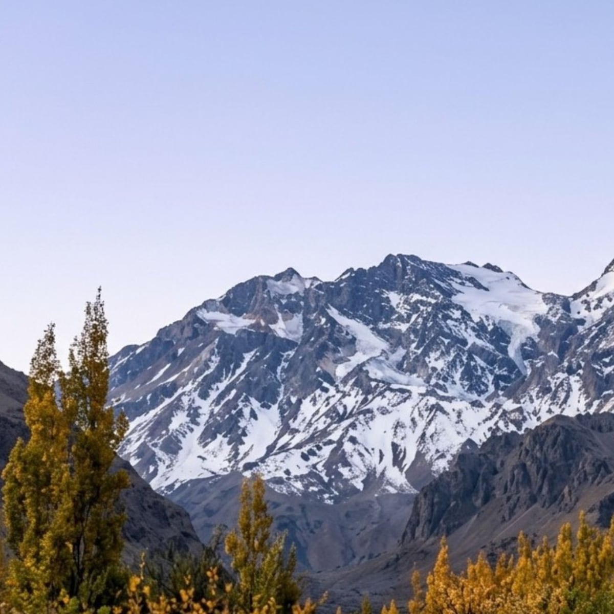 Alerta verde en Región Metropolitana tras sismo en volcán San José Alerta verde en Región Metropolitana tras sismo en volcán San José