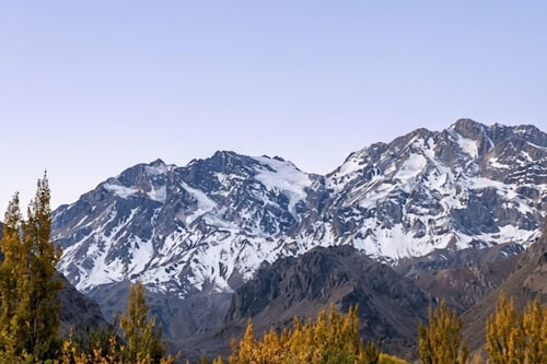 Sismo en volcán San José: registran evento híbrido y mantienen alerta verde en la Región Metropolitana