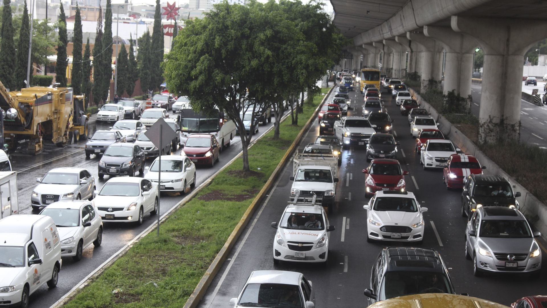 Manejar siempre bajo estrés, padecimiento de las grandes ciudades