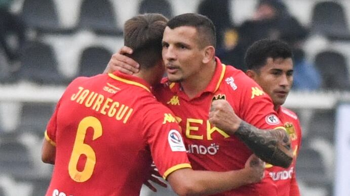 El argentino contó los duros episodios que vivió en su infancia y adolescencia antes de ser descubierto por Rosario Central para dedicarse al fútbol profesional.