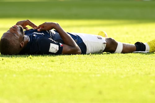 ¿Dormir o usar el celular? El hábito que puede cambiar el rendimiento de un futbolista en un Mundial