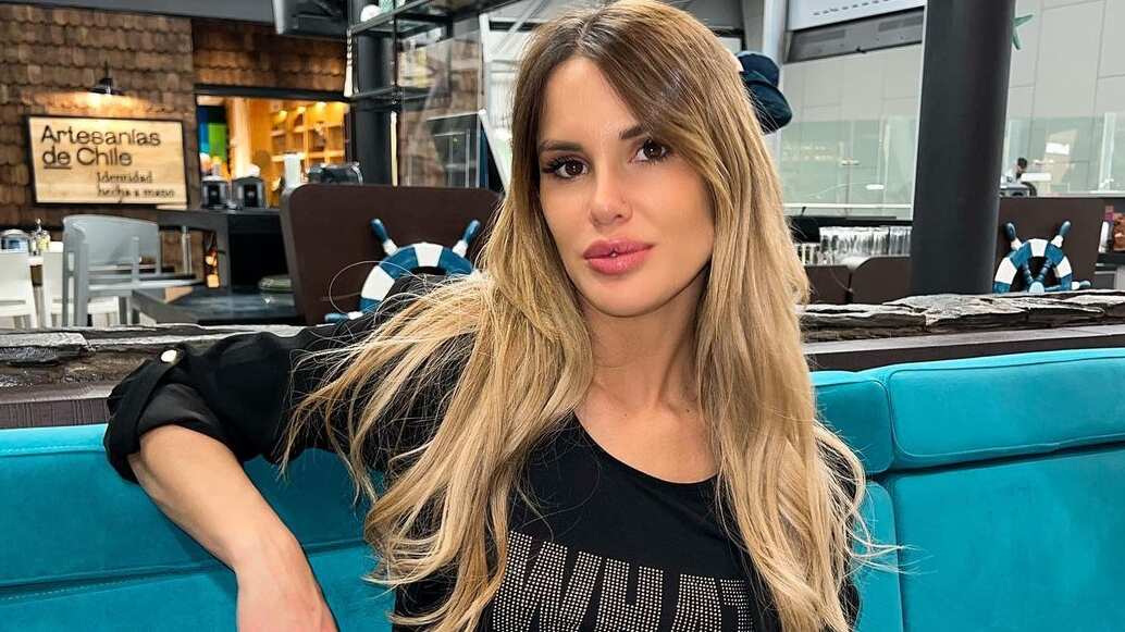 La española negó el recibir ayuda económica de parte de Mauricio Pinilla.