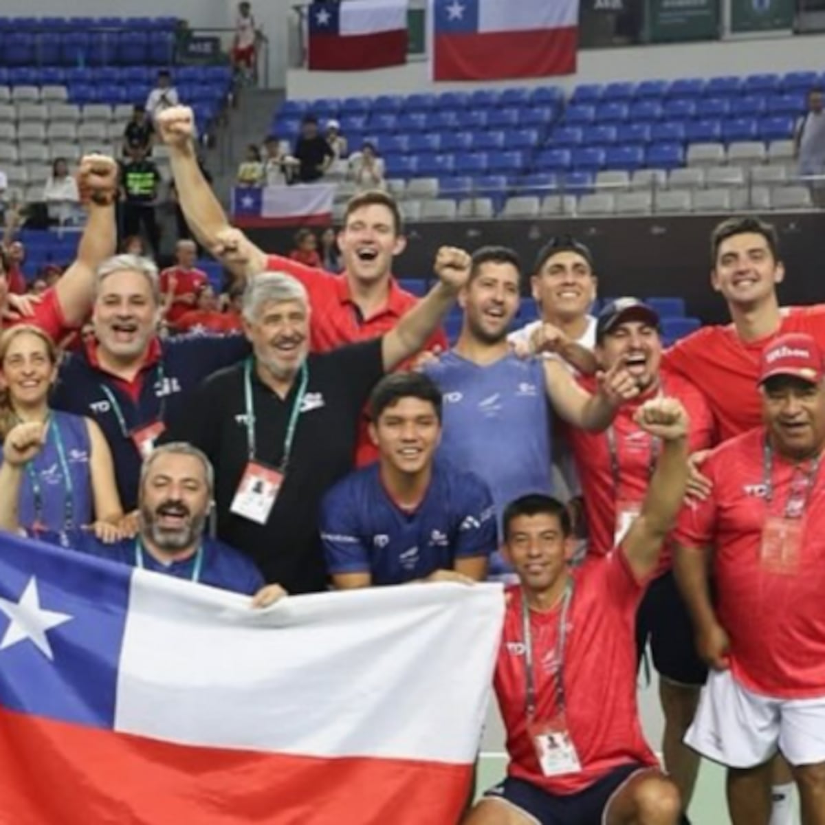Chile consigue tercer lugar en Copa Davis al vencer a Eslovaquia Chile consigue tercer lugar en Copa Davis al vencer a Eslovaquia