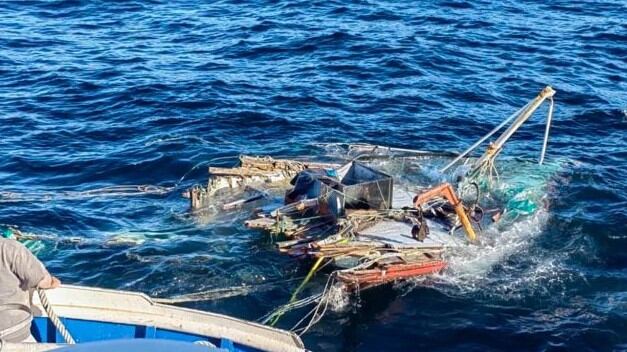 Toman declaración a tripulación de barco que habría chocado lancha que naufragó en la costa de Coronel