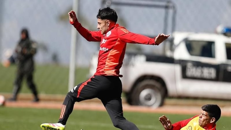 Gareca busca sorprender a Bolivia en la altura de La Paz con dos cambios de último momento en la selección chilena y una sola duda en el ataque
