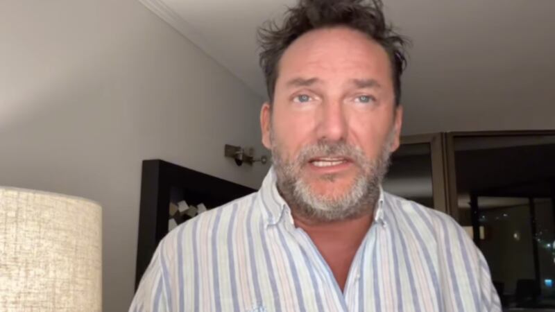 ¿Se cansó?: Daniel Fuenzalida aclara millonaria deuda con Rosario Bravo y cierra capítulo del podcast “¿Cómo están los weones?”