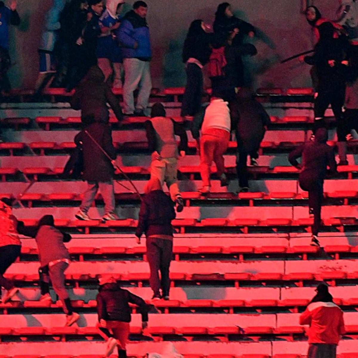 Confirman identidad de 19 hinchas heridos en disturbios en Avellaneda Confirman identidad de 19 hinchas heridos en disturbios en Avellaneda