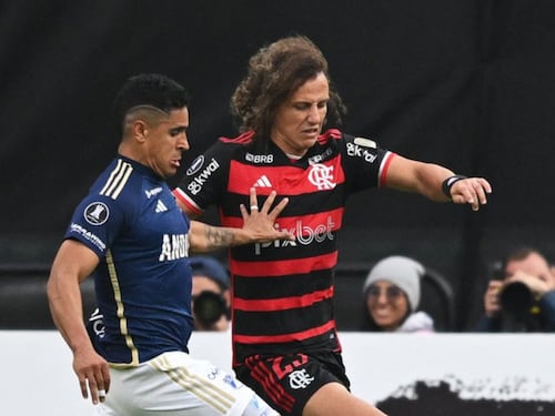 David Luiz hizo el ridículo contra Millonarios y hasta los hinchas del Flamengo se burlaron de él
