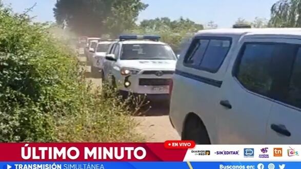 Un amplio contingente de efectivos policiales llegó hasta el lugar del hallazgo del cuerpo.