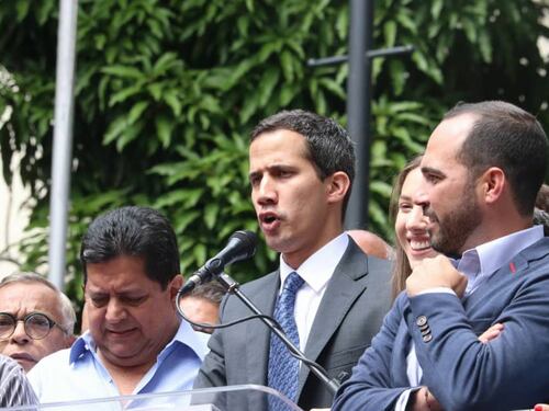 Guaidó convoca a una gran marcha este miércoles en Venezuela y pide a militares a dejar de apoyar a Maduro