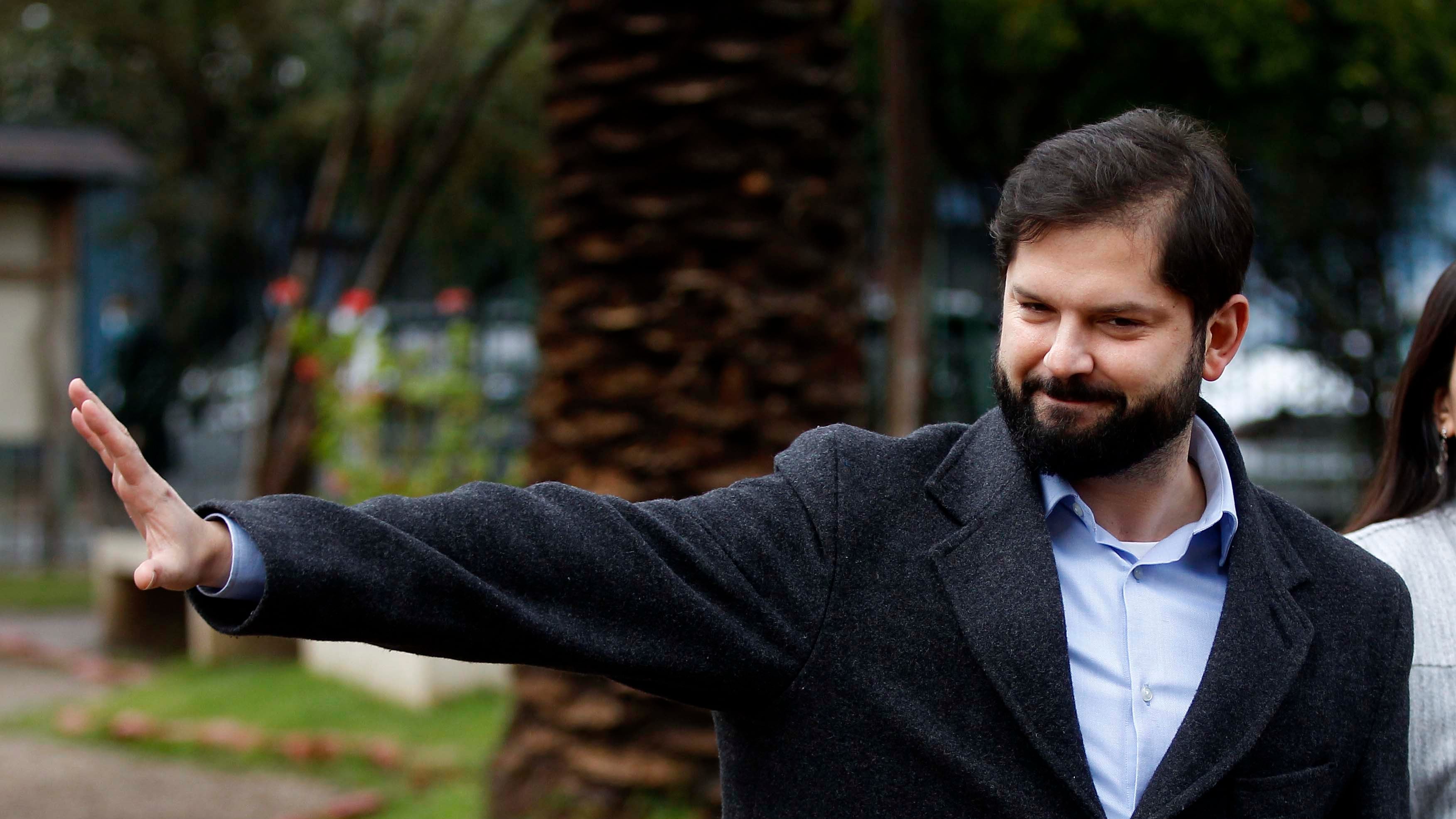 El Presidente de la República, Gabriel Boric Font, junto al ministro de Hacienda, Mario Marcel, presenta medidas económicas para aliviar a las familias chilenas, en el marco del Plan Chile Apoya.