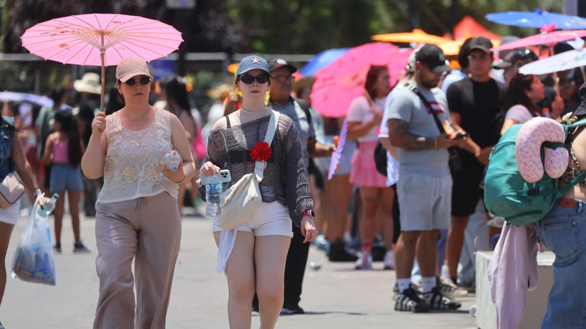 Alerta Roja por calor extremo en la Región Metropolitana: máximas llegarán a 36 °C