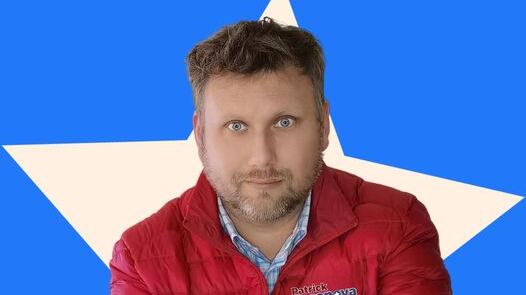 En prisión preventiva quedó un militante del Partido Republicano, quien tenía intenciones de disputar la alcaldía de Victoria. Esto, tras ser investigado por abuso sexual y violación en contra de dos menores de edad.
Se trata de Patrick Casanova, quien durante los últimos días publicó -en su cuenta de Facebook- que bajaba su candidatura a alcalde por la comuna antes mencionada de la región de La
Desde la colectividad de oposición, el Partido Republicano, anunciaron el inicio de un proceso sancionatorio buscando su expulsión.
Fue durante el fin de semana, en medio de una diligencia por parte de la Policía de Investigaciones, que Casanova fue detenido y formalizado por los delitos de abuso sexual infantil y violación infantil.
A pesar de que el Juzgado de Garantía de Temuco en primera instancia lo había dejado en libertad, la Corte de Apelaciones revocó la cautelar a prisión preventiva. Así lo confirmó el fiscal regional, Roberto Garrido.