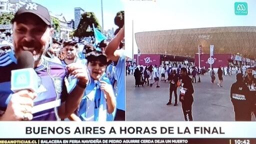 El rostro del canal privado celebró en la previa a la final que ganó Argentina con la camiseta de la selección albiceleste en la capital transandina.
