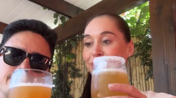 Valen Roth celebra cumpleaños al estilo veraniego: “Bienvenidos los 34 añitos”