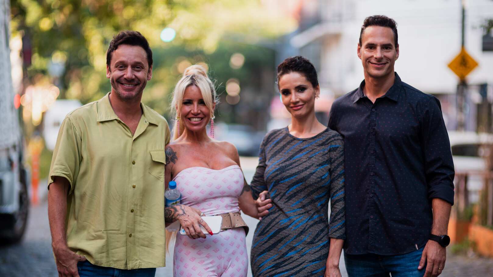 Benjamín Vicuña, Florencia Peña, Leonor Varela y Lucas Akoskin en "Miénteme"