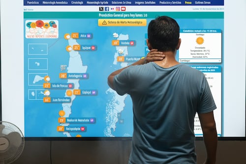 Santiago al rojo vivo: domingo marcaría el peak de la ola de calor en la capital