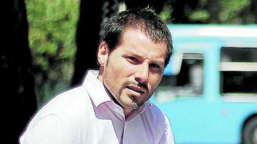 Francisco Muñoz apareció con el pelo amarillo.