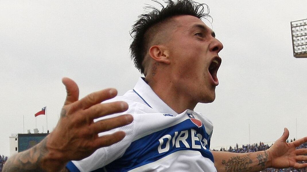 El delantero de la UC eliminó sus publicaciones de redes sociales.