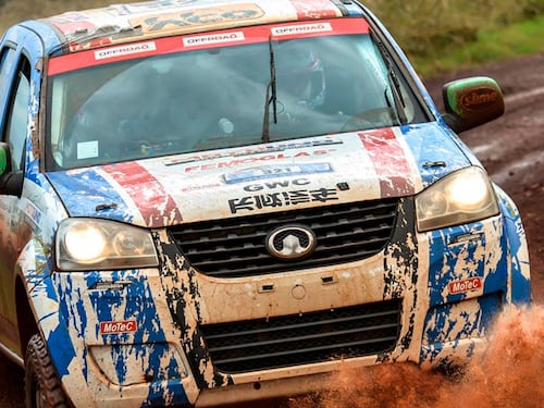 Hermanos Medina representarán a Chile en el rally más extremo de Marruecos y Argelia