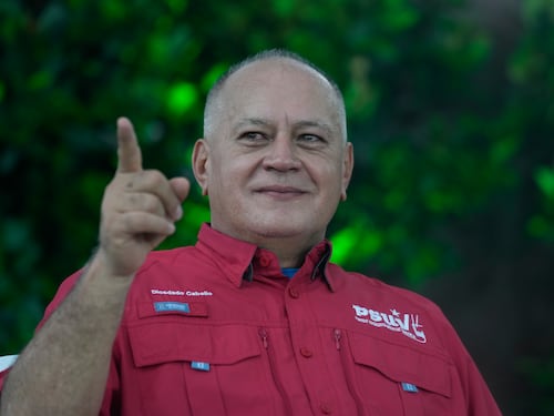 “Serán neutralizados”: Diosdado Cabello advierte sobre derribo de aviones por la posesión presidencial en Venezuela