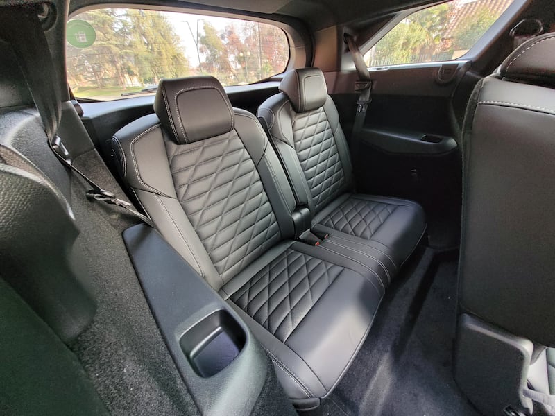 Prueba de manejo del Peugeot 5008 híbrido