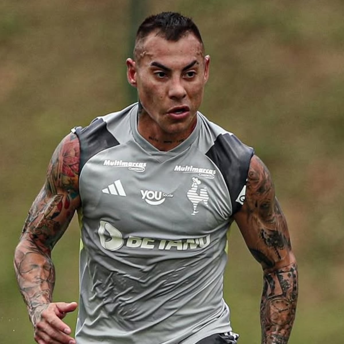 Eduardo Vargas no interesa a clubes brasileños tras su salida Eduardo Vargas no interesa a clubes brasileños tras su salida