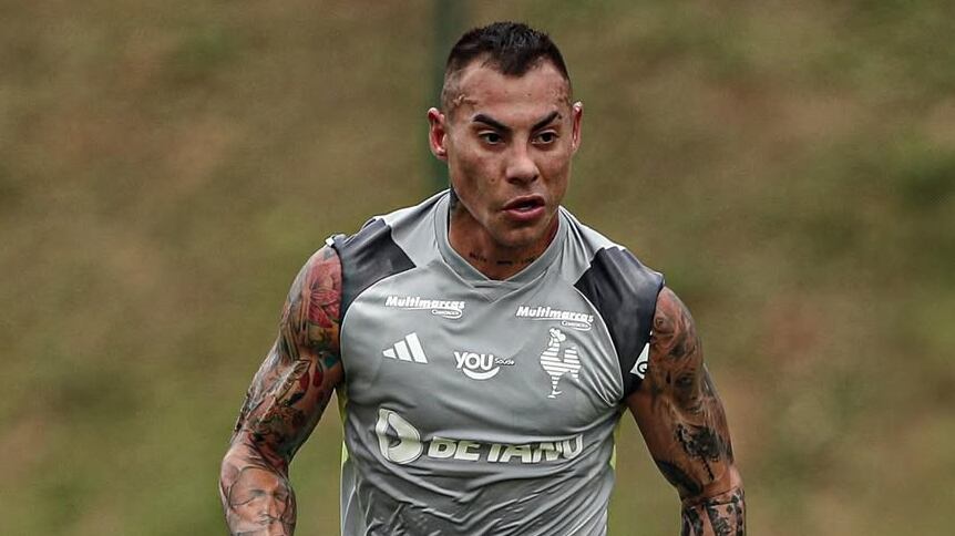 El delantero chileno terminó su vínculo contractual con Atlético Mineiro tras la final de Copa Libertadores, y por estos días su agente le busca otro club en el balompié brasileño.