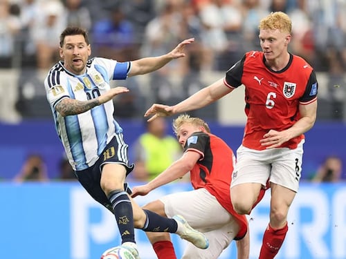 Messi histórico: Récord de 17 goles y doblete para sellar el triunfo de Argentina ante Austria