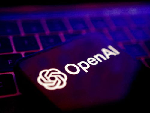 ¿Se diversifican? OpenAI estaría entrando a un nuevo negocio a fines de este año: Los auriculares