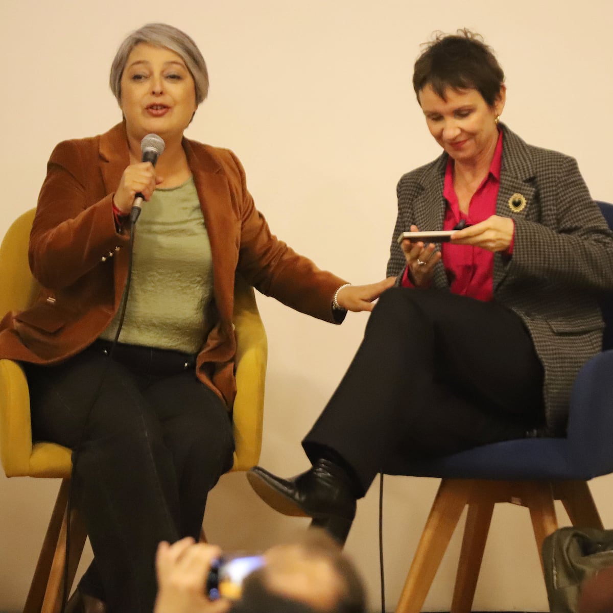 Jara denuncia campaña anticomunista de cercanos a Tohá Jara denuncia campaña anticomunista de cercanos a Tohá