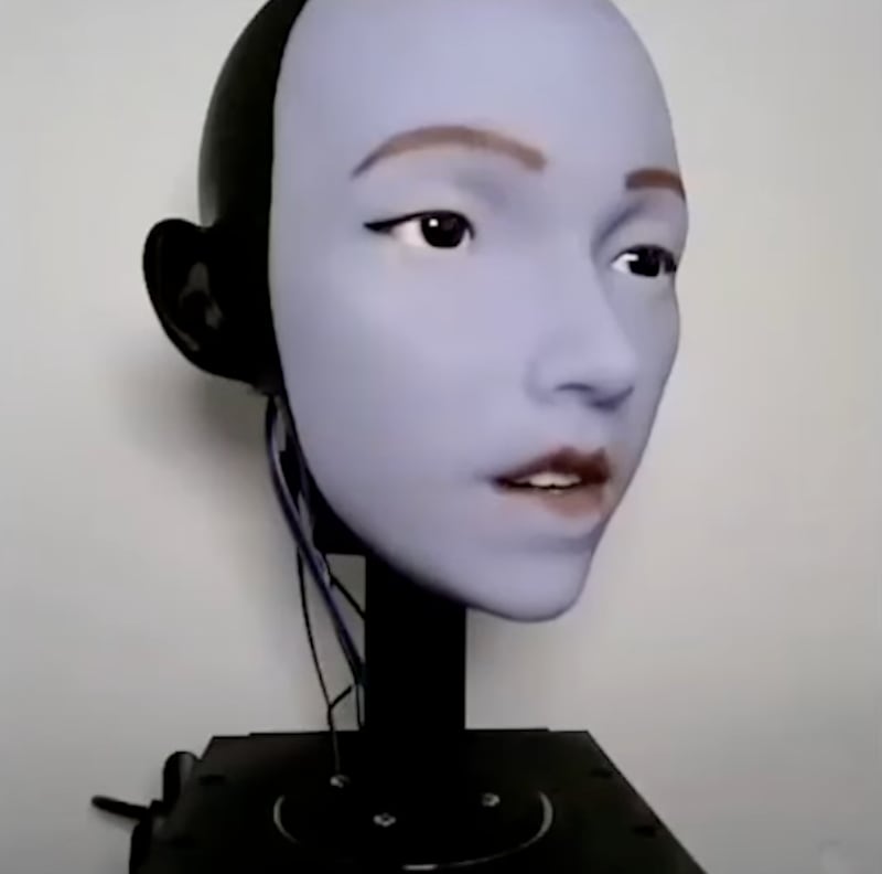 Crean un robot capaz de aprender a sincronizar sus movimientos labiales con el habla y la música. Foto: captura de pantalla.