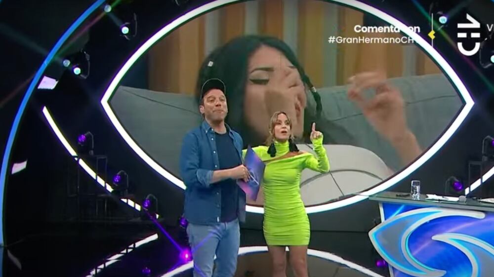 Julián Elfenbein y Diana Bolocco | Captura: CHV