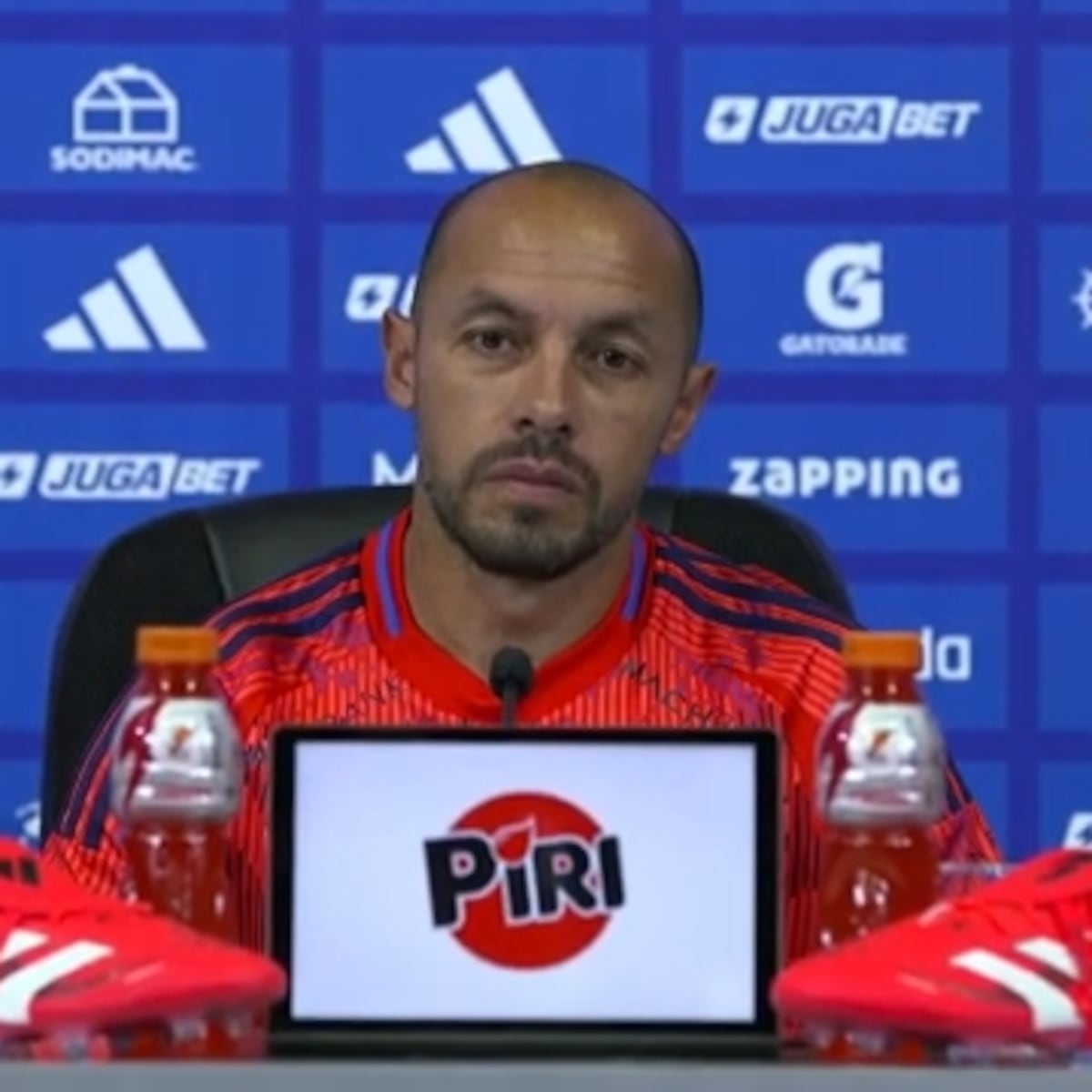Histórico de Colo Colo responde a Marcelo Díaz por críticas en la Roja Histórico de Colo Colo responde a Marcelo Díaz por críticas en la Roja